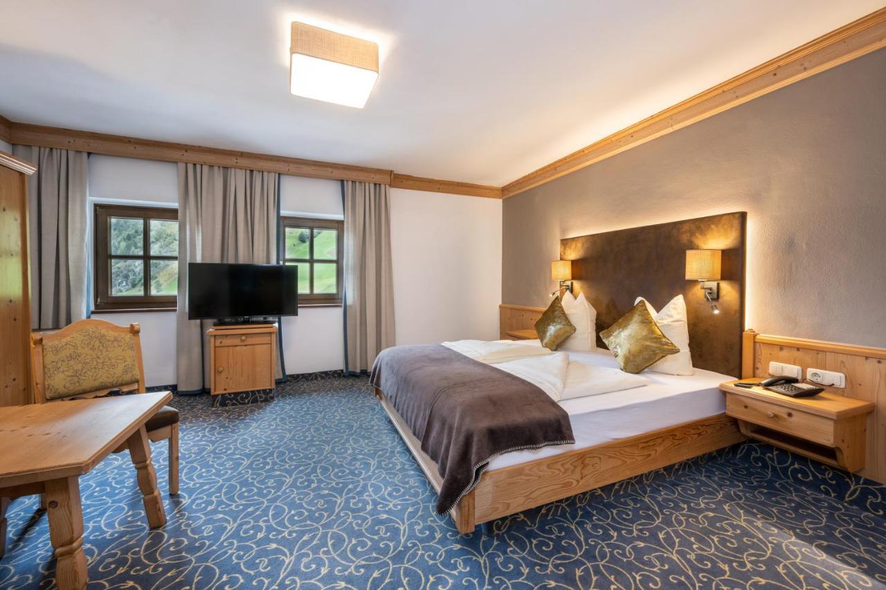 Natur-&Auszeithotel Hüttenwirt Hüttschlag Exterior foto